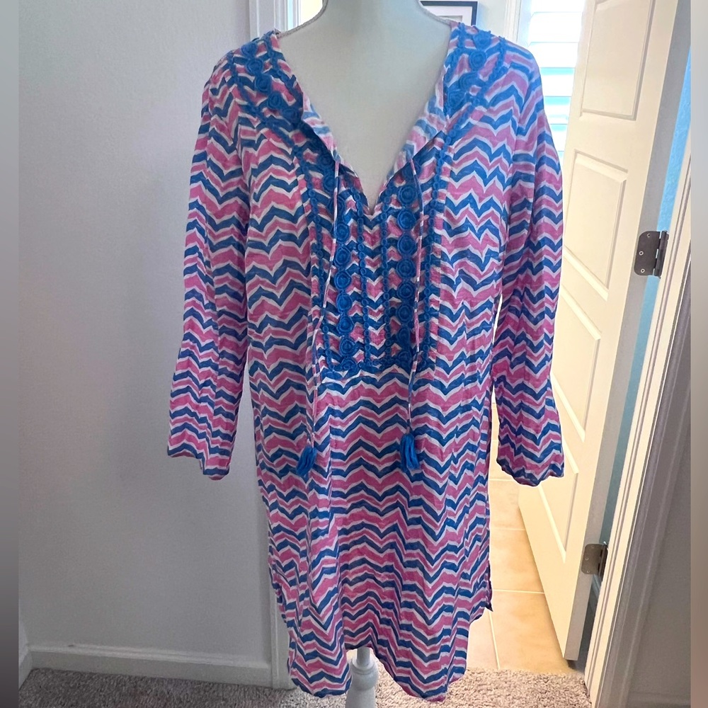 Large Vineyard Vines swimsuit coverup/dress
